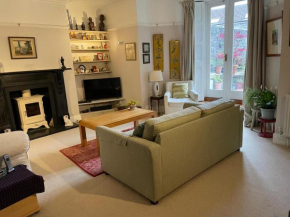 Cosy and Quiet Garden Flat